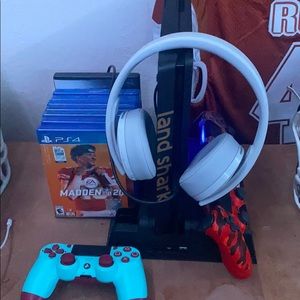 Ps4 slim 2 tb 7 games 3 controllers ps headset